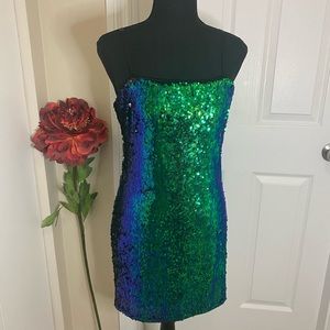 ❤️Forever 21,Sequence party dress! Lined,colours are purple,blue& green,Stretchy